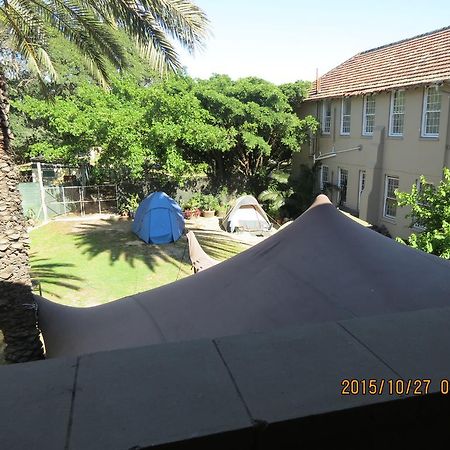 ริเวอร์ลอดจ์แบคแพคเกอร์ Hostel เคปทาวน์ ภายนอก รูปภาพ