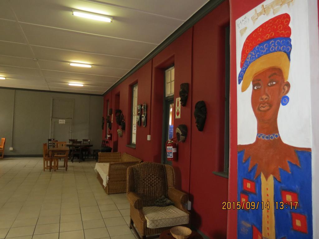 ริเวอร์ลอดจ์แบคแพคเกอร์ Hostel เคปทาวน์ ภายนอก รูปภาพ