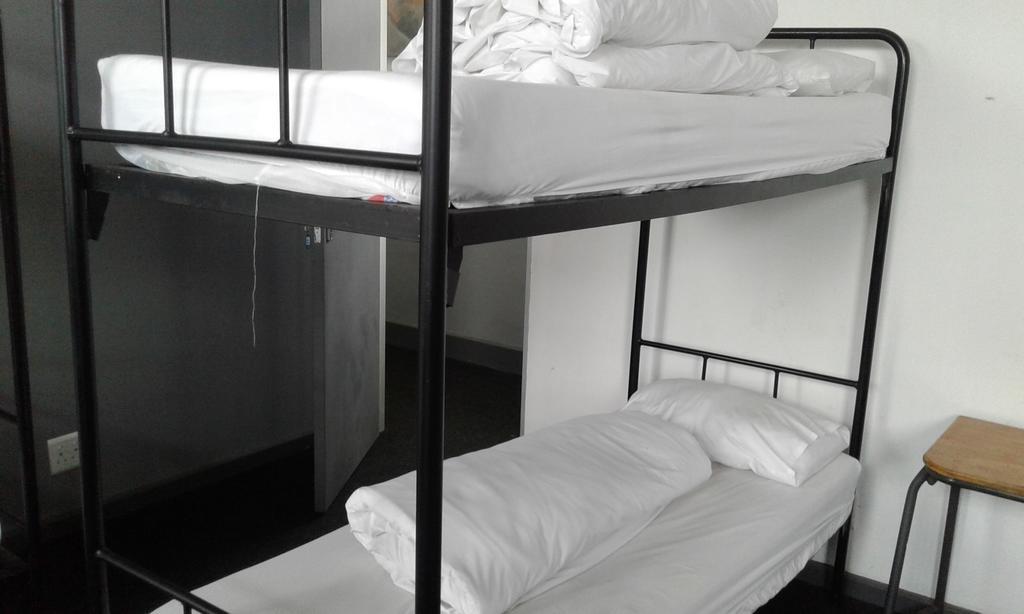 ริเวอร์ลอดจ์แบคแพคเกอร์ Hostel เคปทาวน์ ภายนอก รูปภาพ
